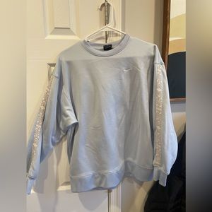 Nike Light Medium Crew Neck Sweatshirt with arm details